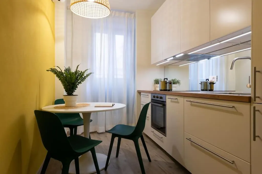 A Casa Di Flo' Apartment Palermo 0*,